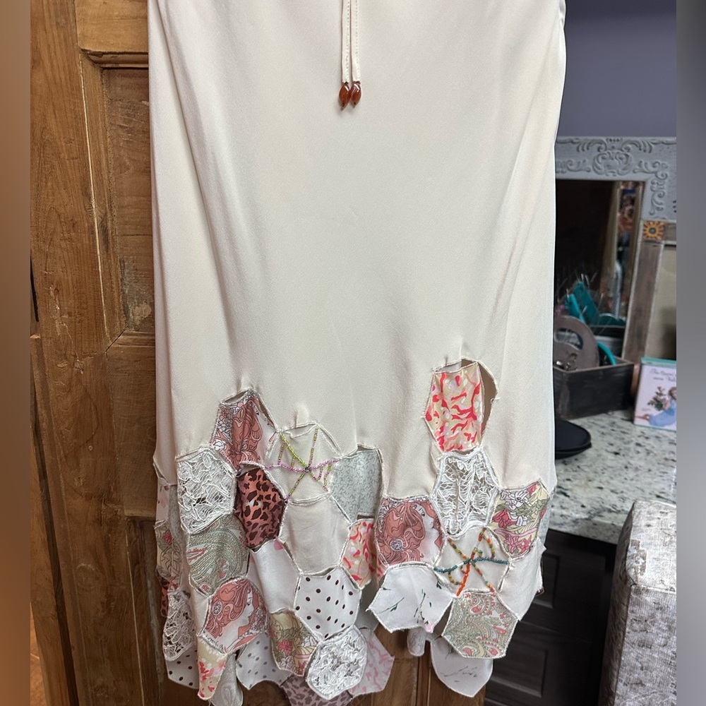 Sue Wong Cream Asymmetrical Dress with Pink & Gold Patchwork - Picture 3 of 16